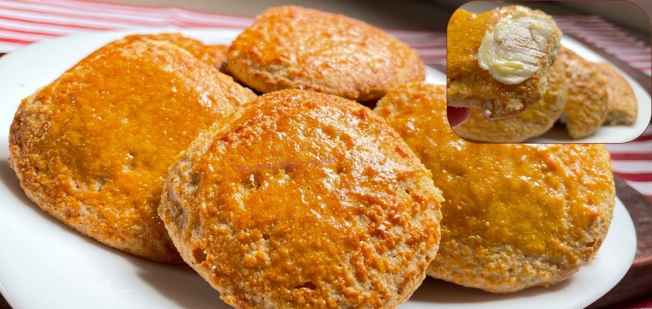 Segredo de 5 Minutos: Pãozinho Low Carb de 4 Ingredientes que Derrete na Boca